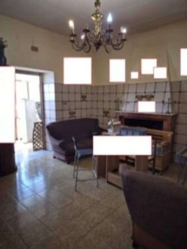 Interno non residenziale Interno non residenziale