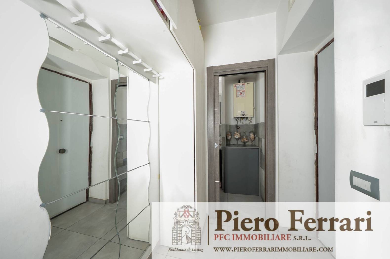 Disimpegno Disimpegno