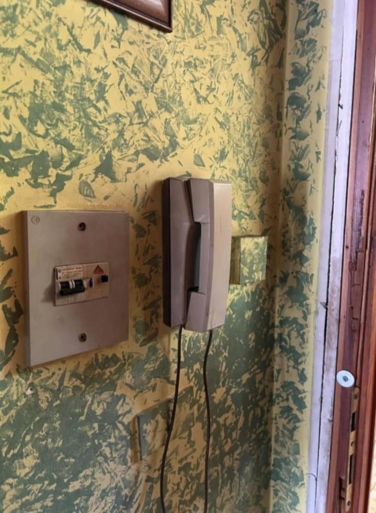 Stanza non arredata Stanza non arredata