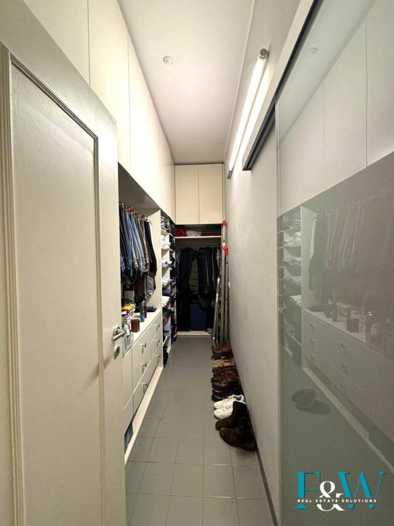 Interno non residenziale Interno non residenziale