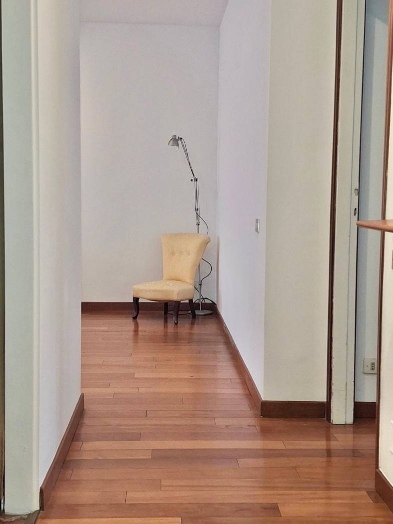 Disimpegno Disimpegno