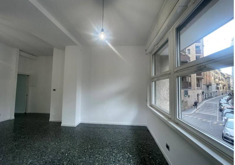 Stanza non arredata Stanza non arredata