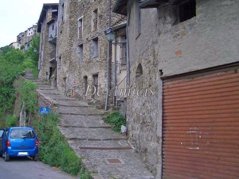 strada di accesso