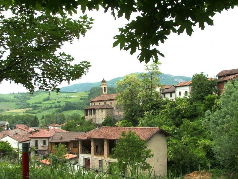 PAESE DI BRIGNANO FRASCATA PAESE DI BRIGNANO FRASCATA