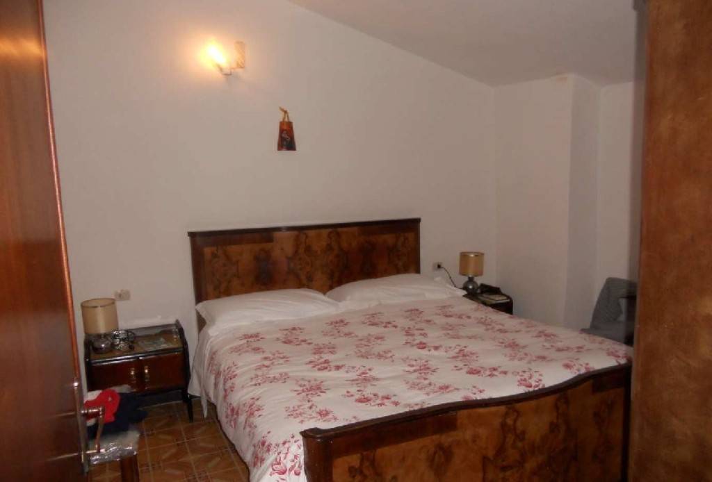 CAMERA MATRIMONIALE CAMERA MATRIMONIALE