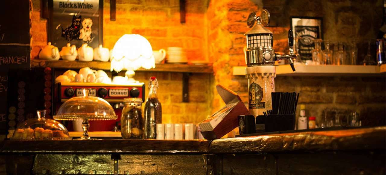 NEGOZIO VIA PANISPERNA