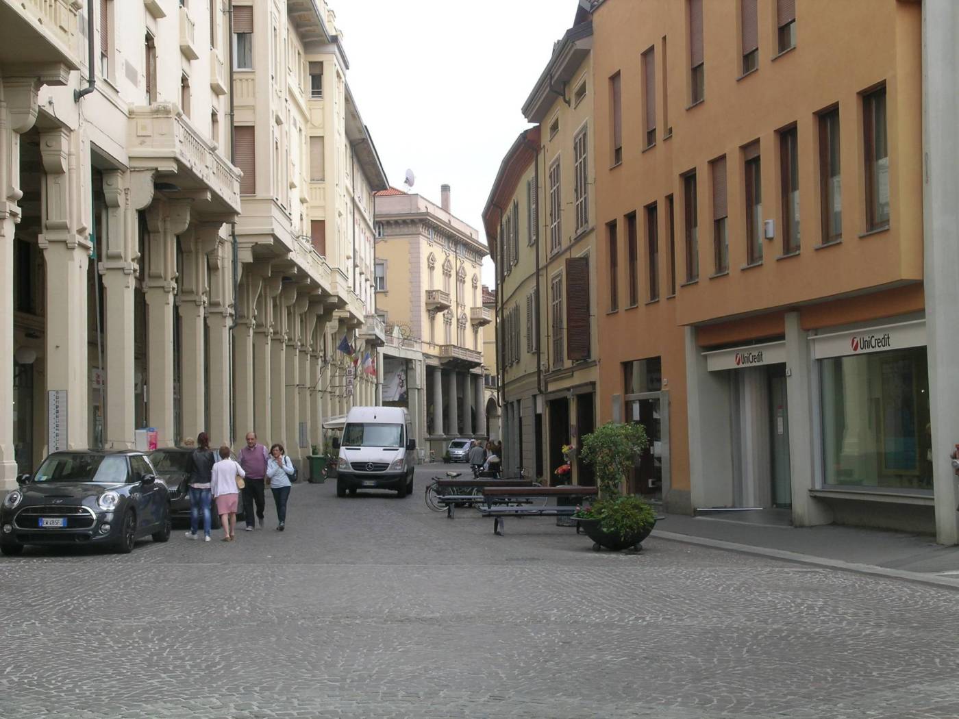 FRONTE PORTICI VIA EMILIA FRONTE PORTICI VIA EMILIA