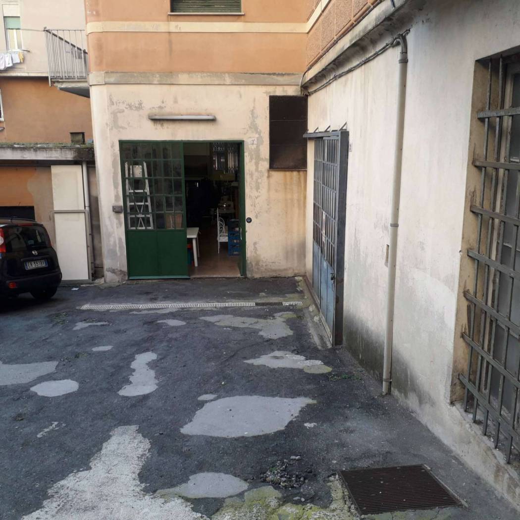 LOCALE MAGAZZINO CARIGNANO (22)