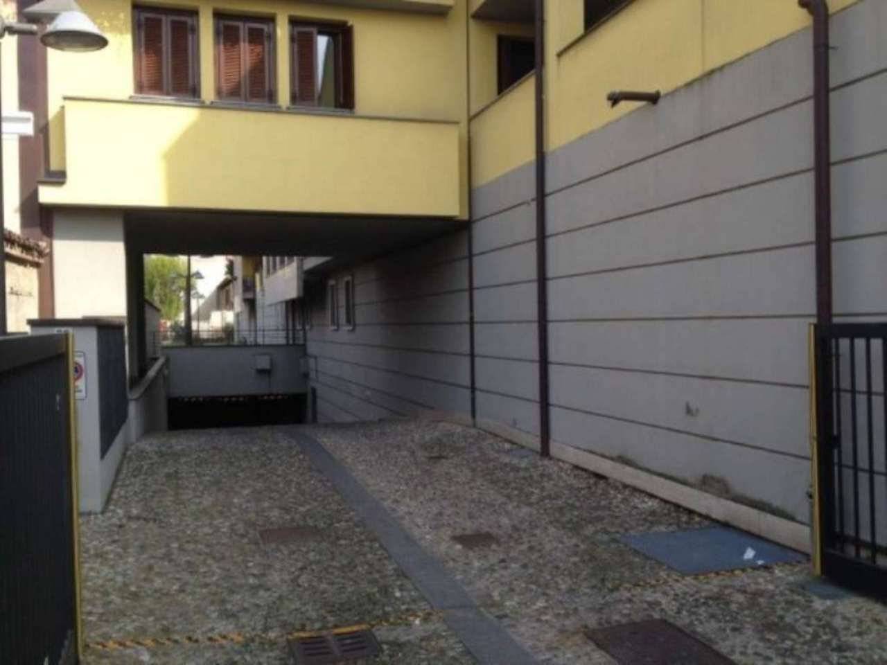 ingresso carraio parch. pubblico