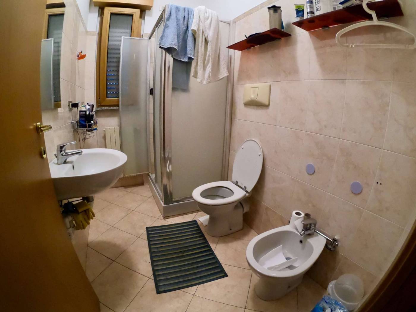 DBA41230-7780-4D94-B585-009E4B7935AF