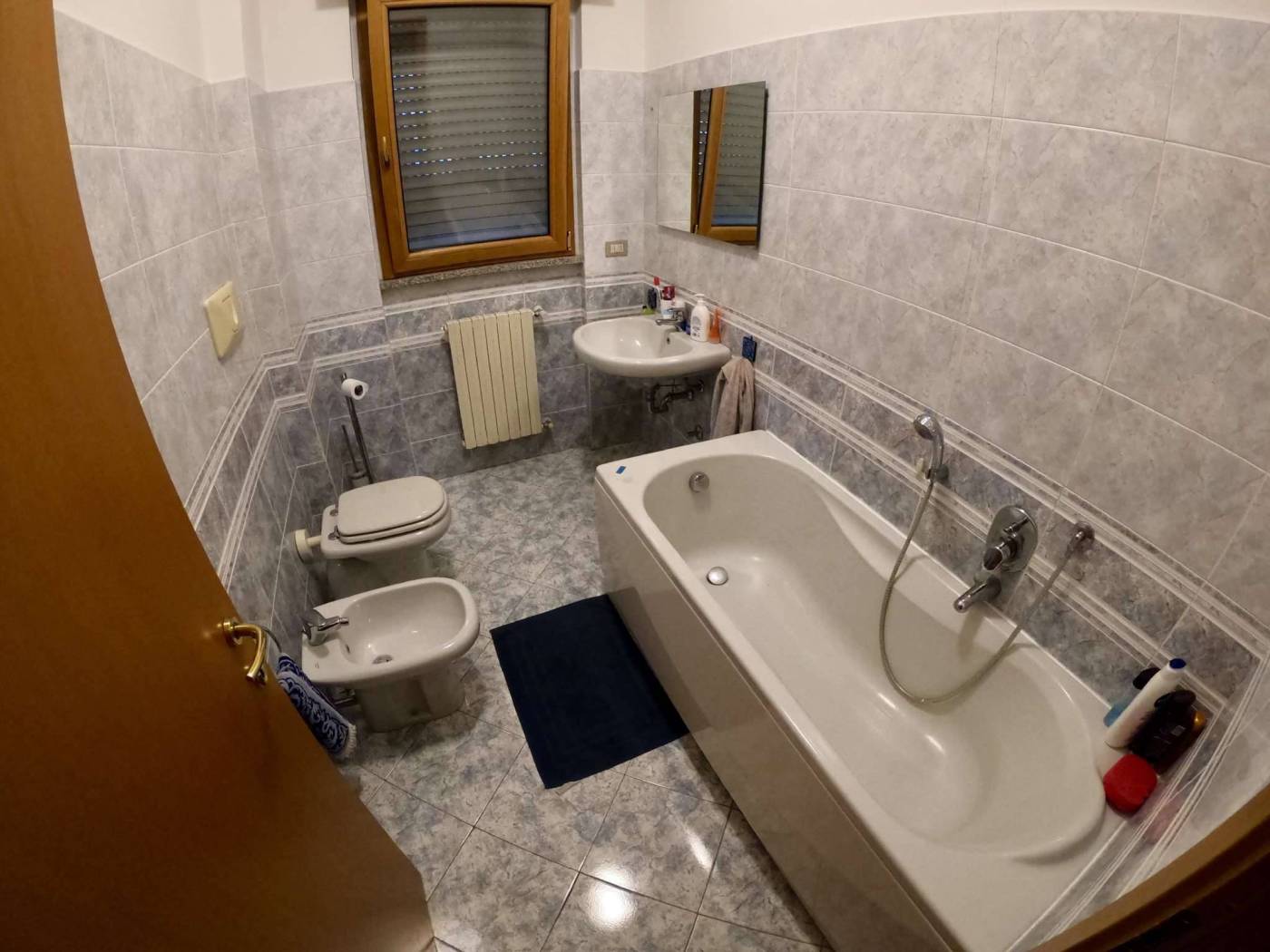 5CFF3CEF-72A9-4256-9462-33A0582AFDBA