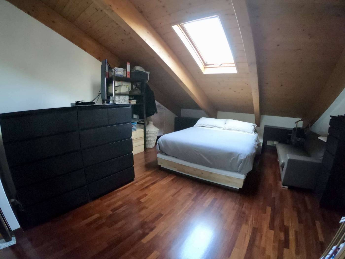 3929137B-7E7F-446D-BFD7-90B55C65D6C3