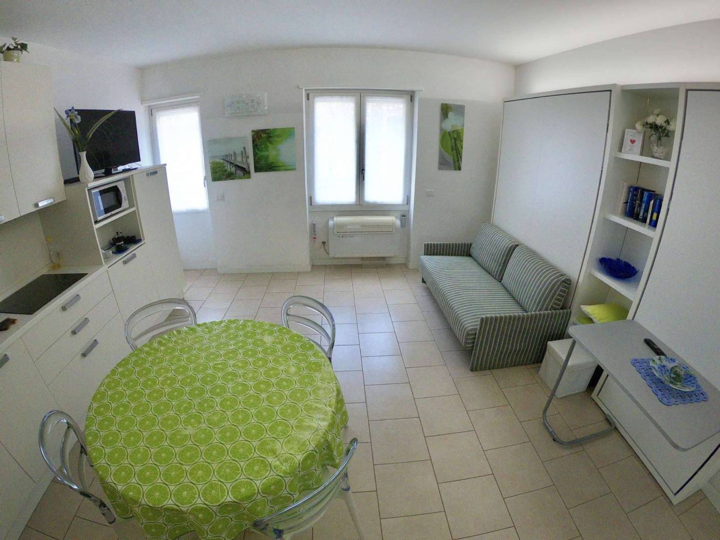 AC6FB500-8D80-49A8-B9E1-1D0505F1B4AF