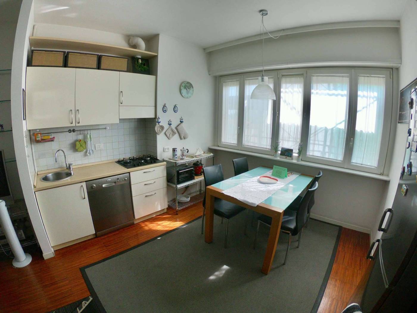 C9FDDAF4-7951-4799-85B2-D14ED6B759D2