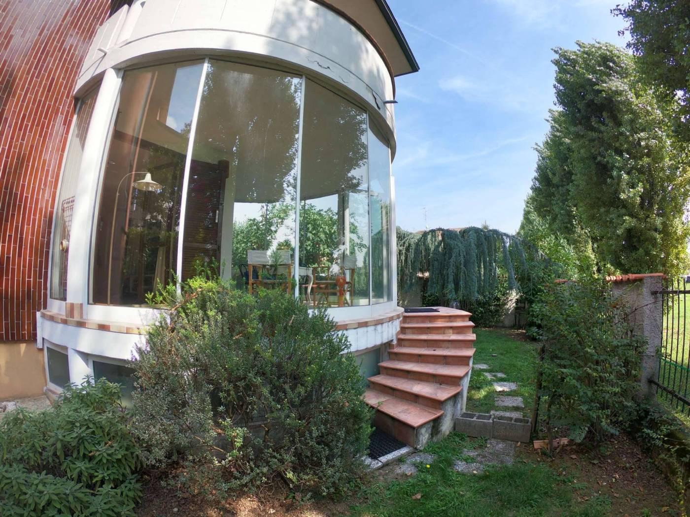 CBDF09A6-92ED-41EB-86CA-C14BD3CECC1D