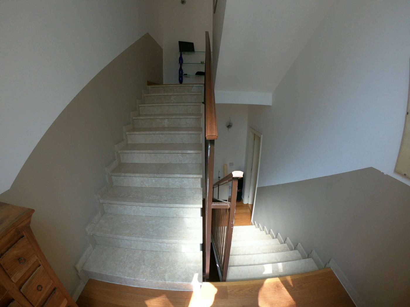 C1581085-1280-44B3-8C9F-5A13B08159AA