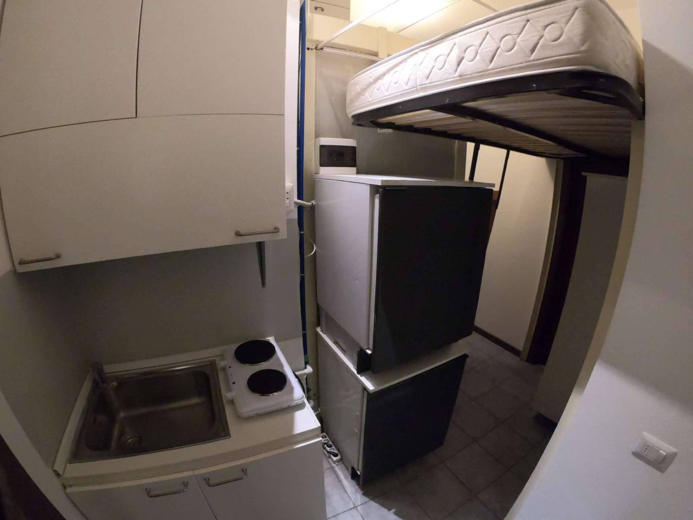 6108EE01-AB37-4725-9E04-0E11398505DE