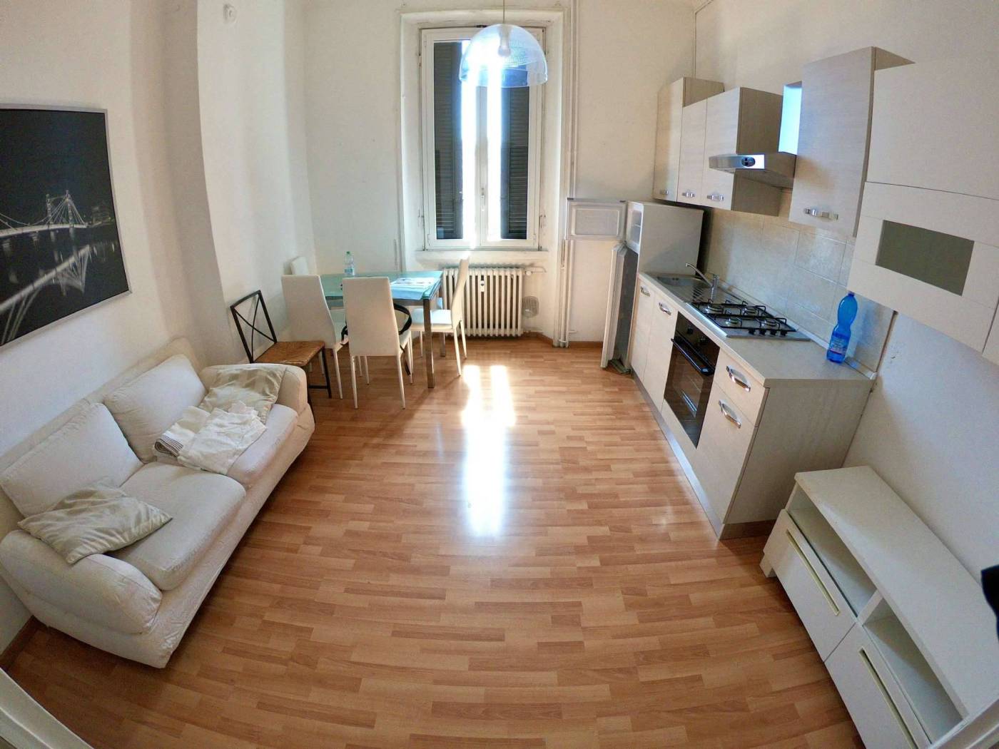 3C37FD34-495D-42A1-A565-7AE85189F587