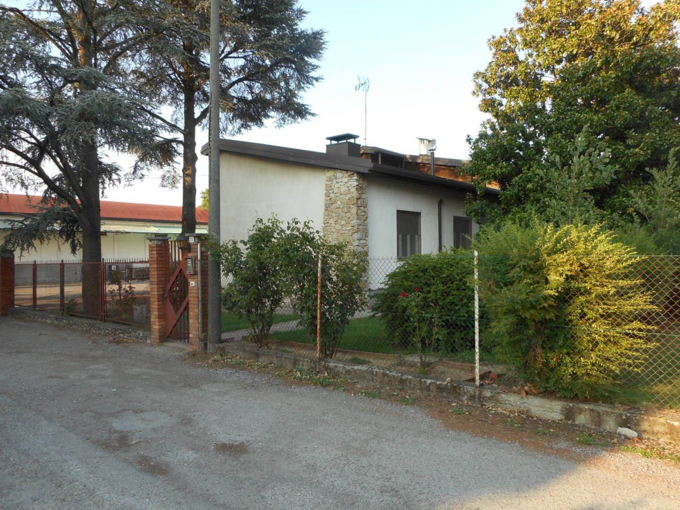 INGRESSO VILLA INGRESSO VILLA