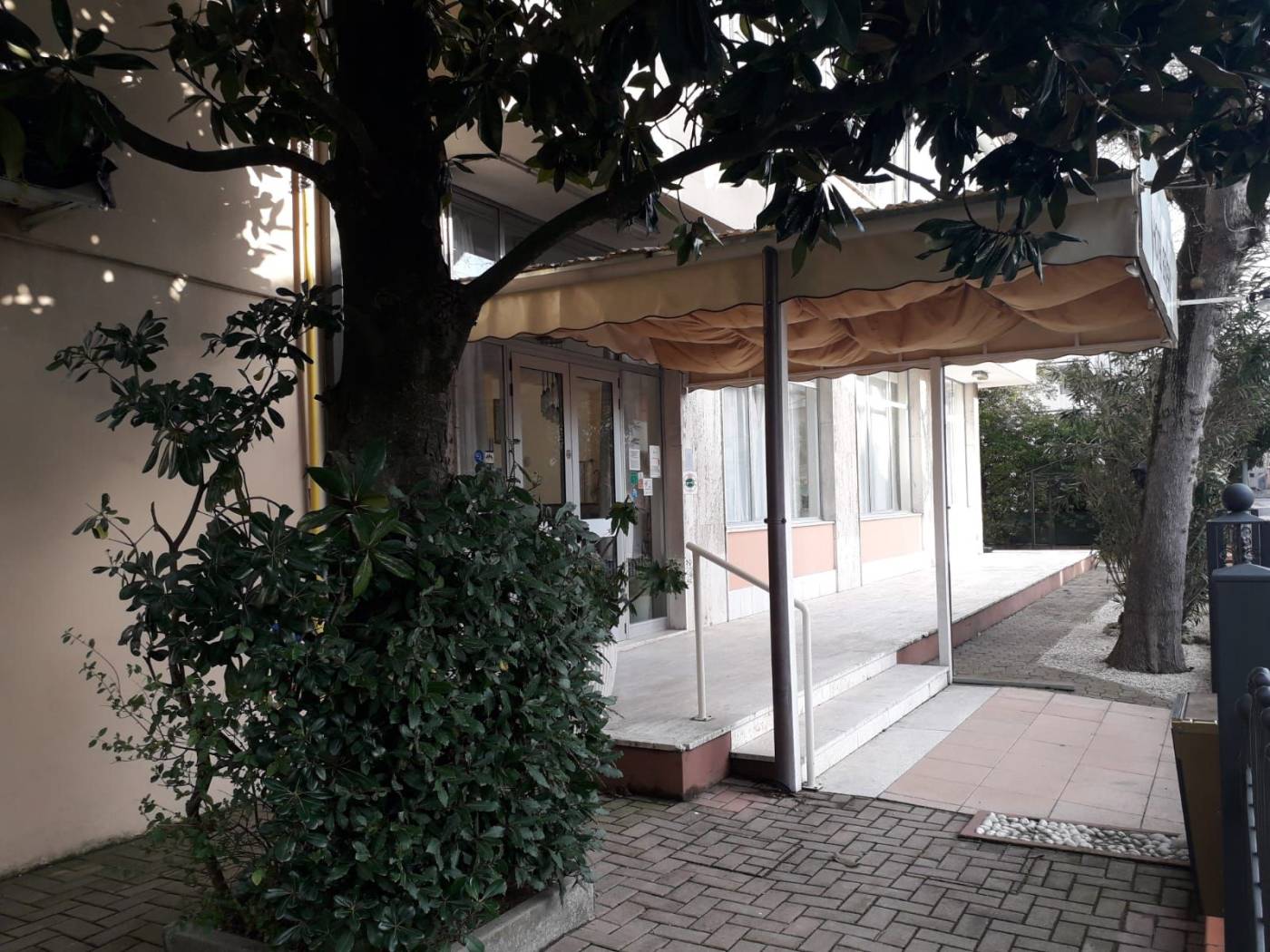 Vista fronte