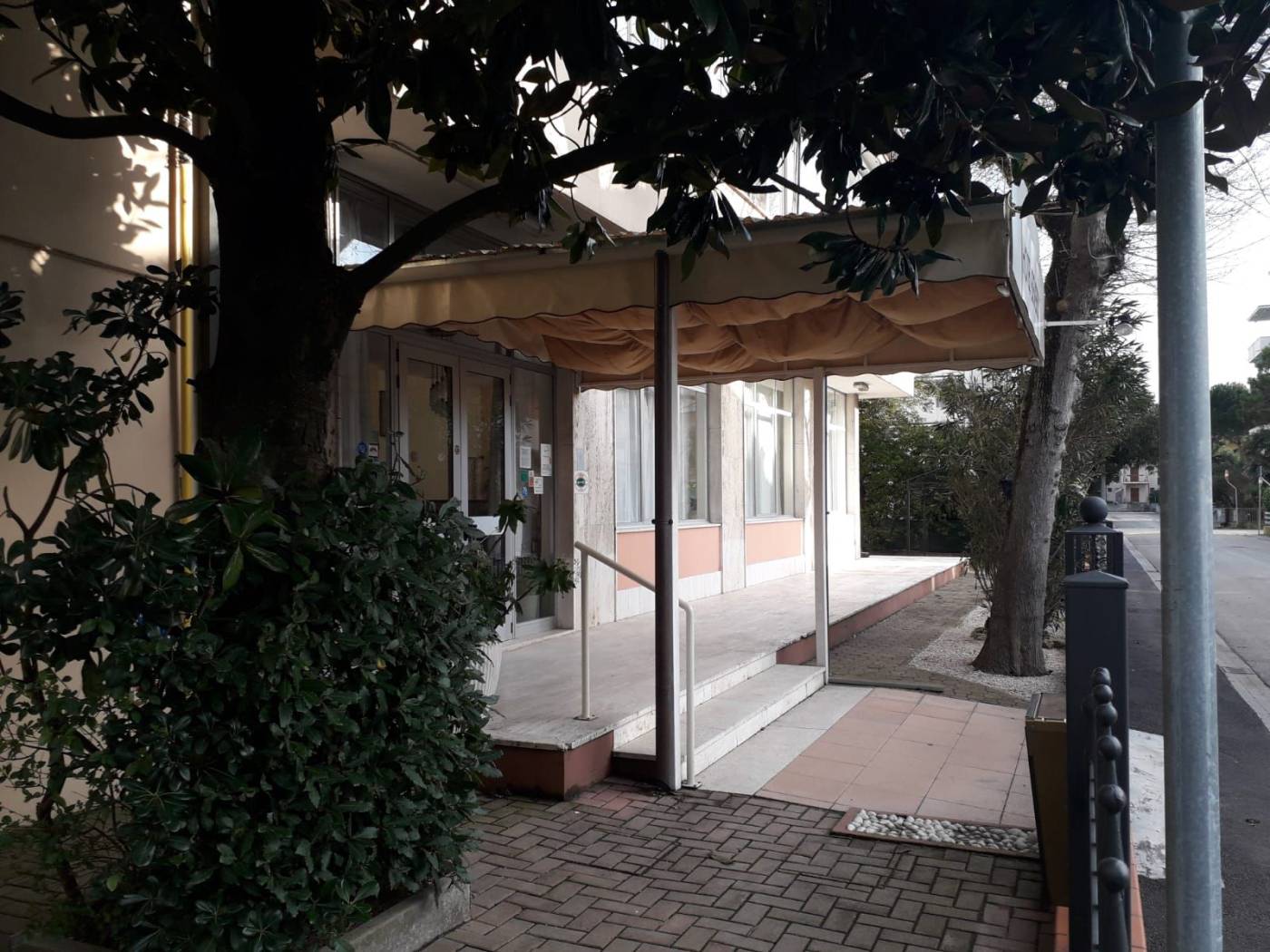 Vista fronte