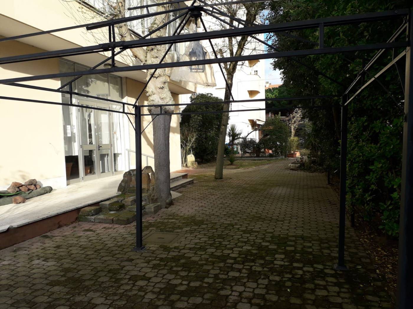 Esterno