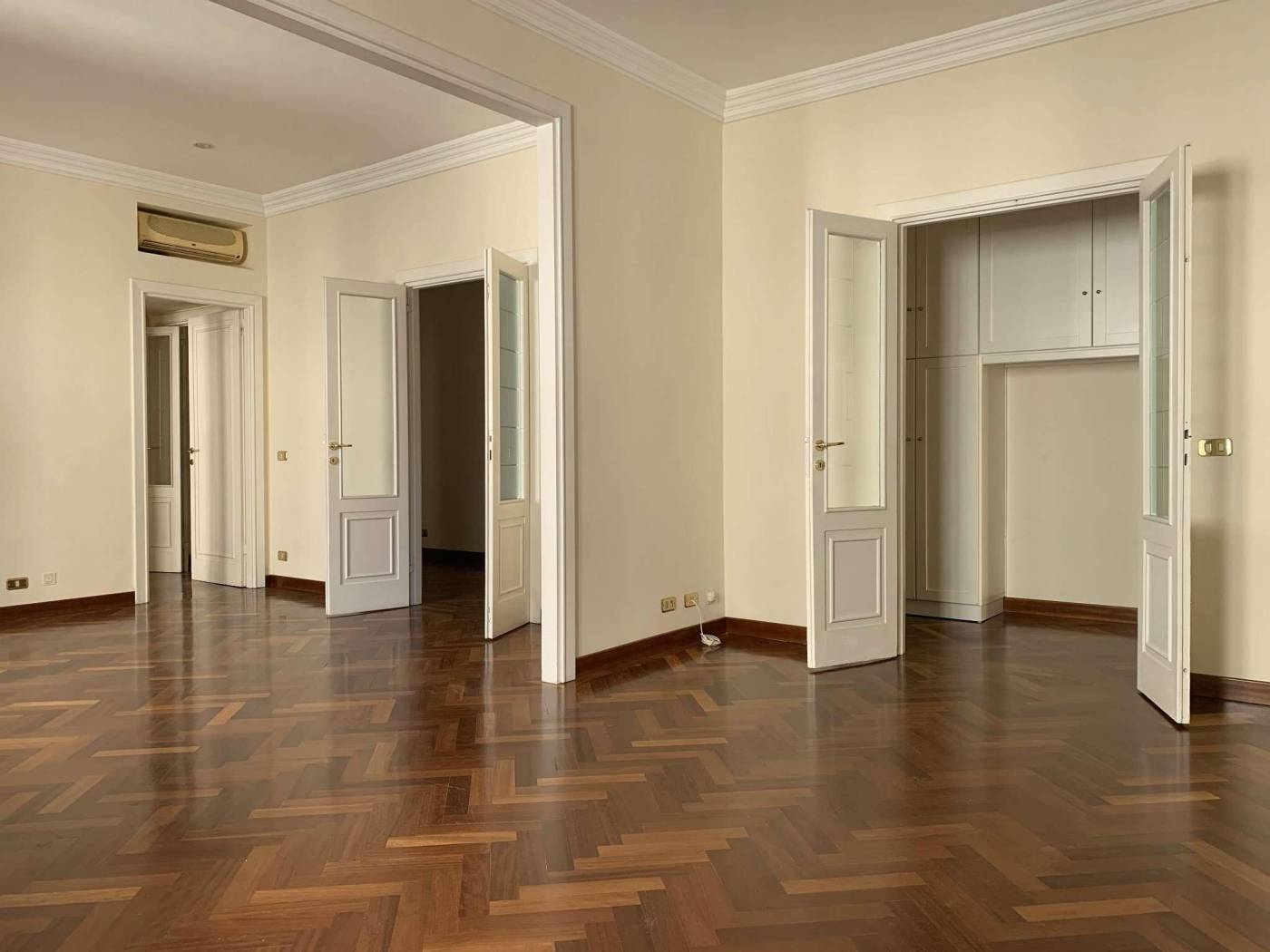 SALONE
