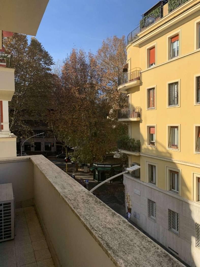 BALCONE