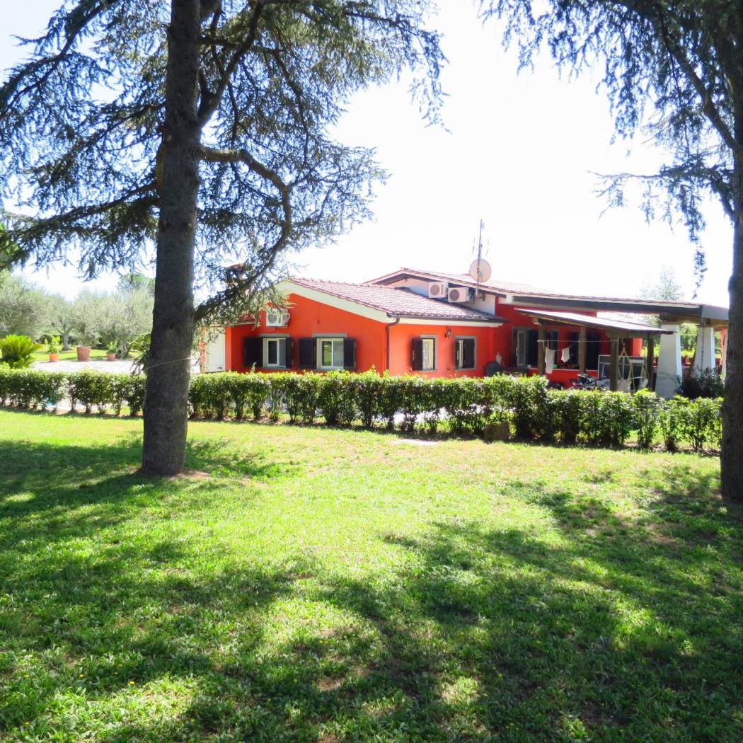 Esterno